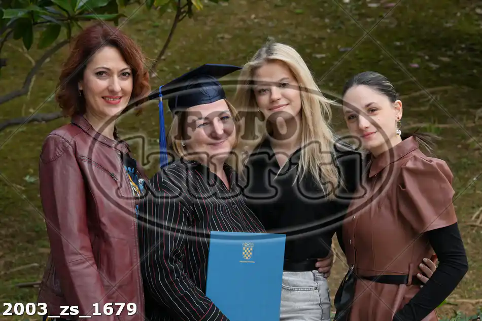 11:00h 11 - FotoKurti