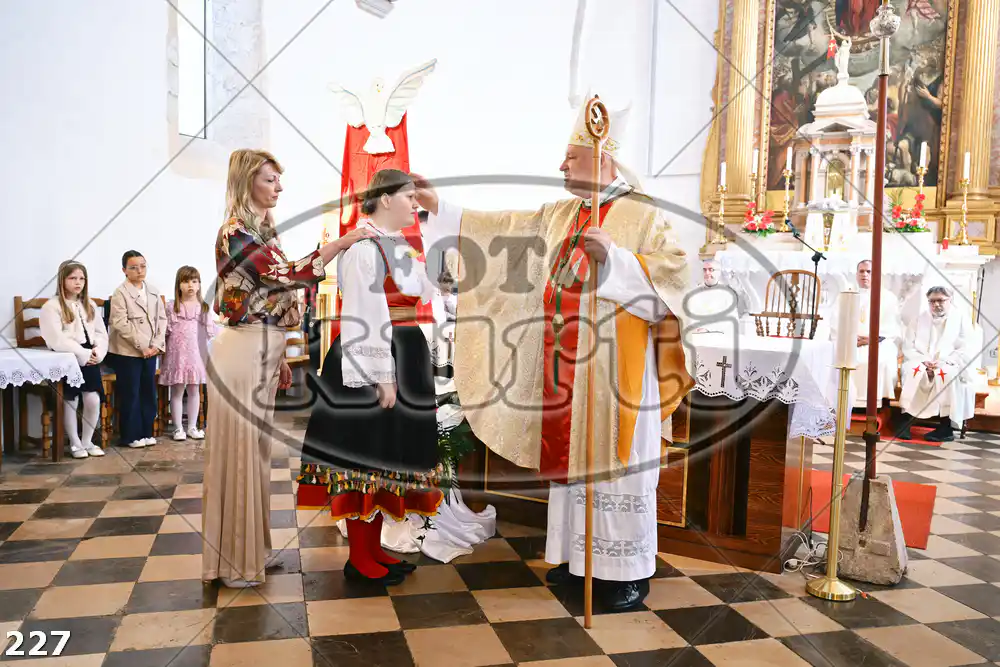 19.04. KRIZMA VRBNIK 11 - FotoKurti