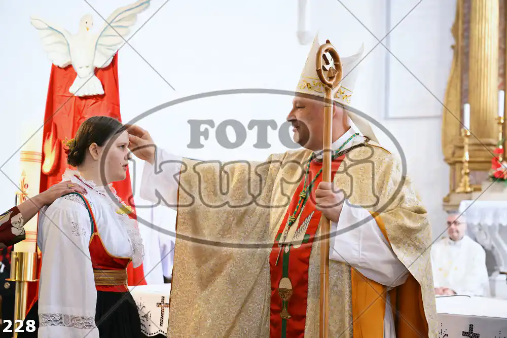 19.04. KRIZMA VRBNIK 12 - FotoKurti