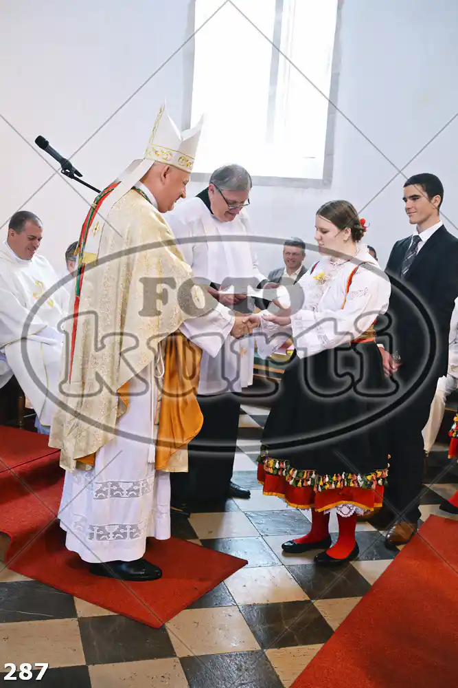 19.04. KRIZMA VRBNIK 11 - FotoKurti