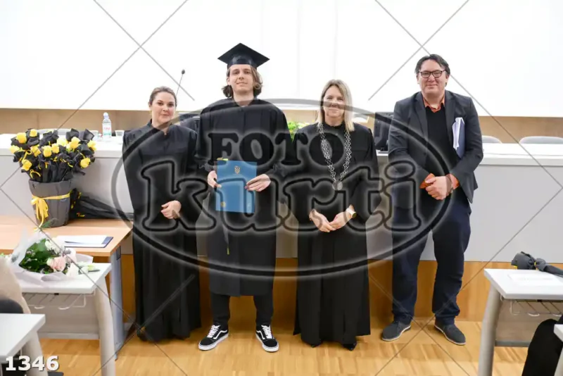 11:00h 11 - FotoKurti