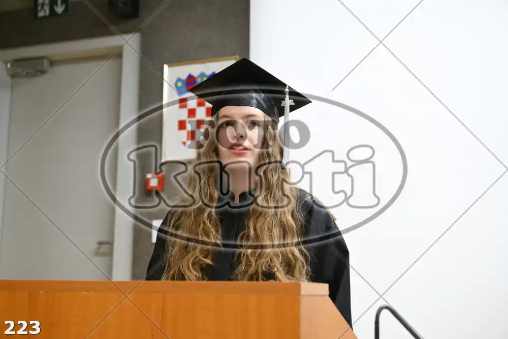 09:00h 7 - FotoKurti