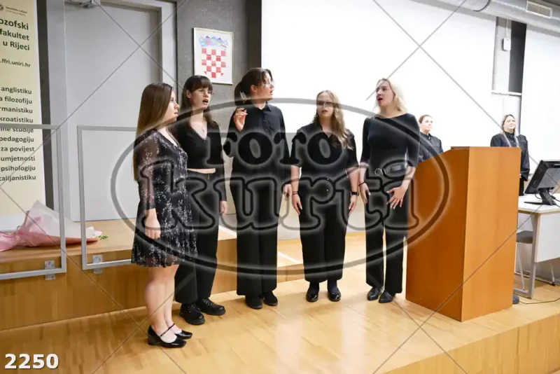13:00h 11 - FotoKurti
