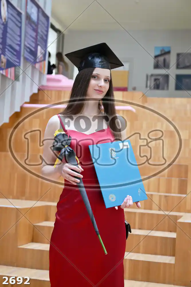 13:00h 9 - FotoKurti