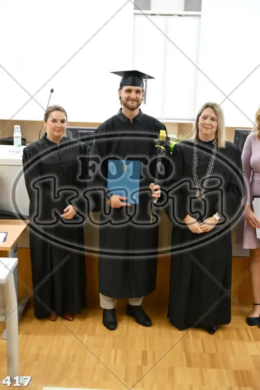 09:00h 9 - FotoKurti