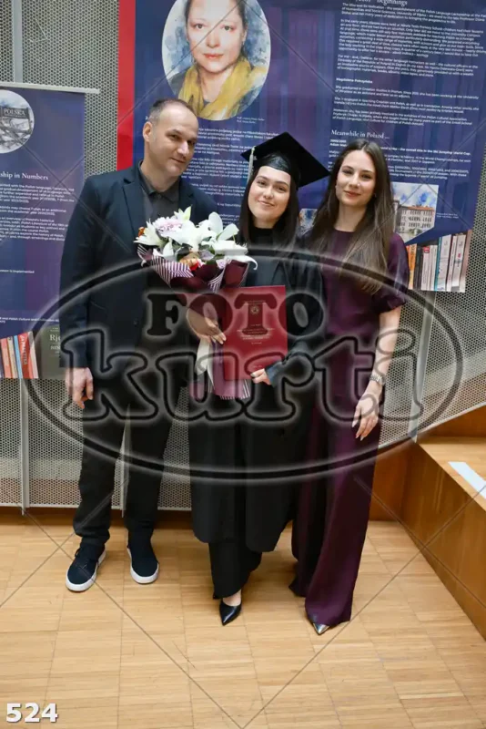 09:00h 8 - FotoKurti