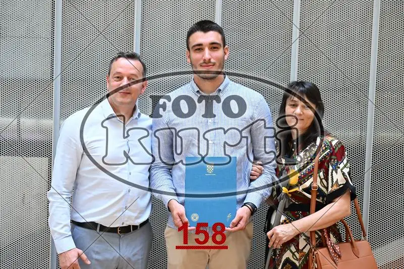 11.07. Filozofski fakultet 2 - FotoKurti