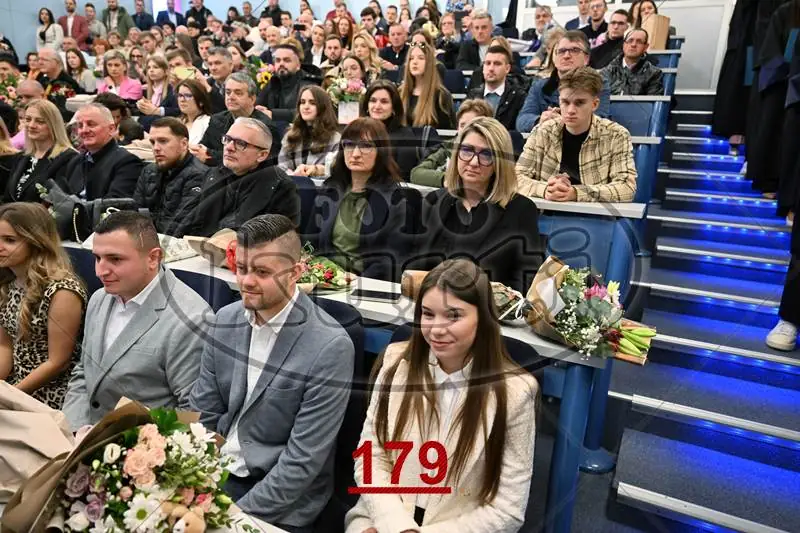 9:30h 11 - FotoKurti