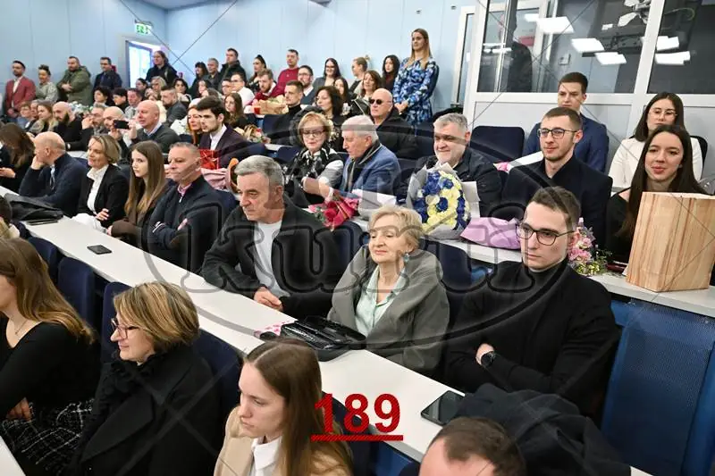 9:30h 9 - FotoKurti
