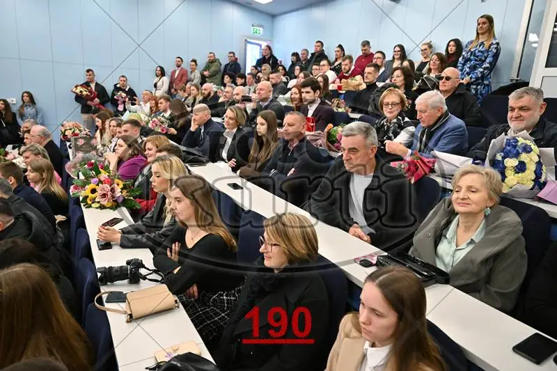9:30h 10 - FotoKurti