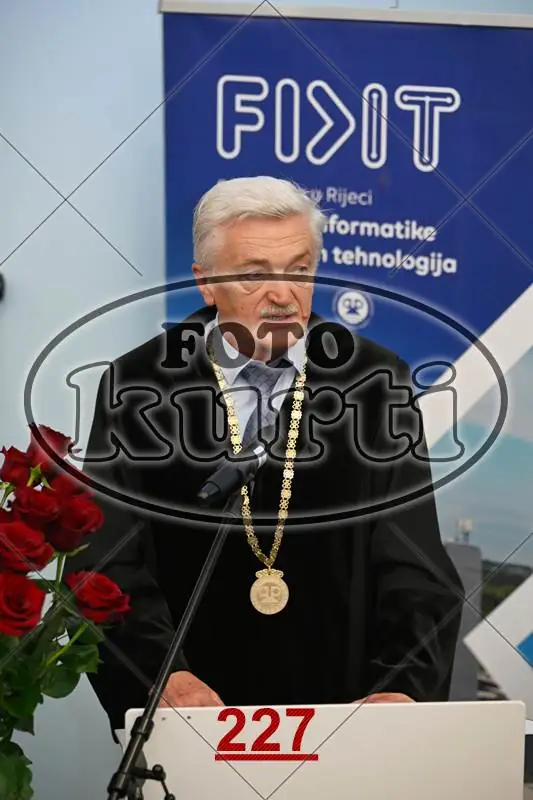 09.07. Informatika 11 - FotoKurti