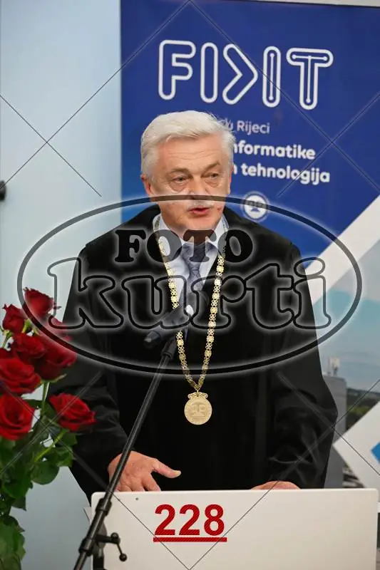 09.07. Informatika 12 - FotoKurti