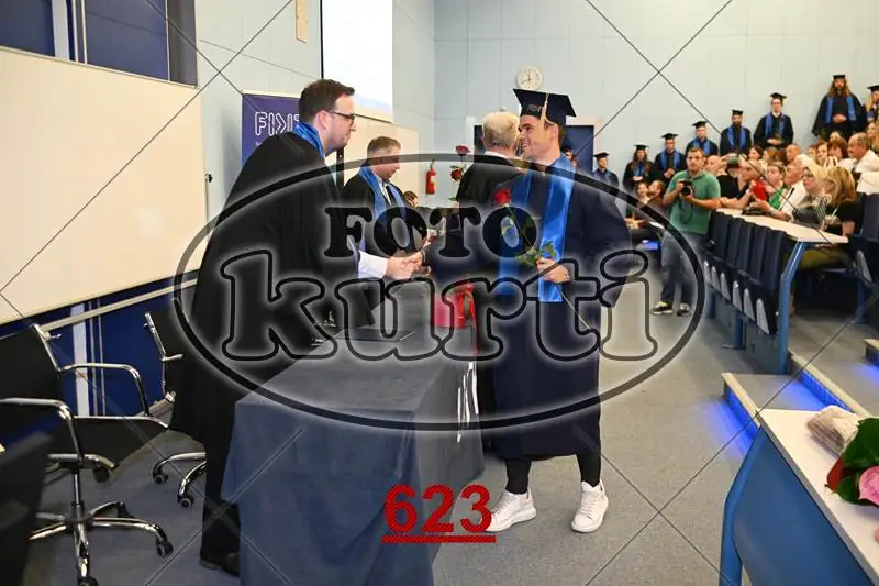 09.07. Informatika 11 - FotoKurti