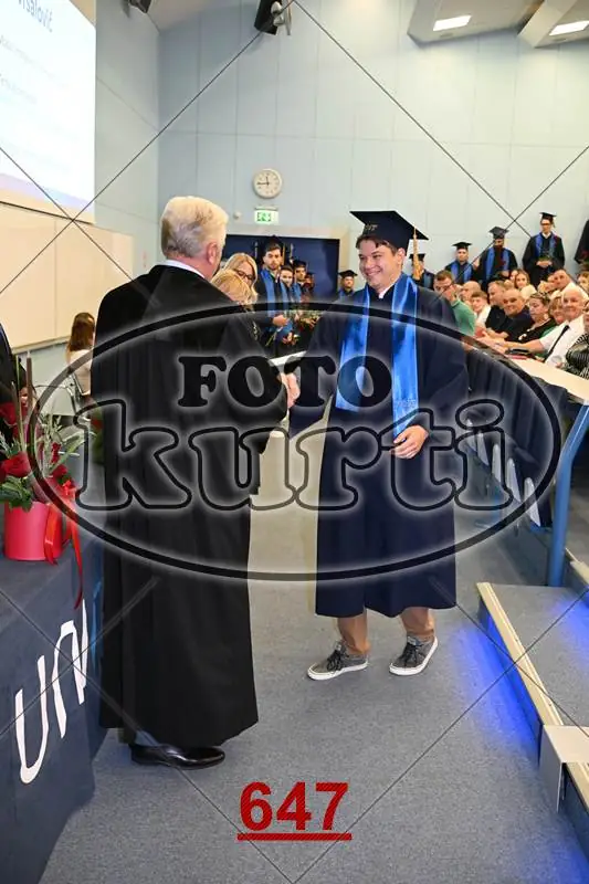 09.07. Informatika 11 - FotoKurti