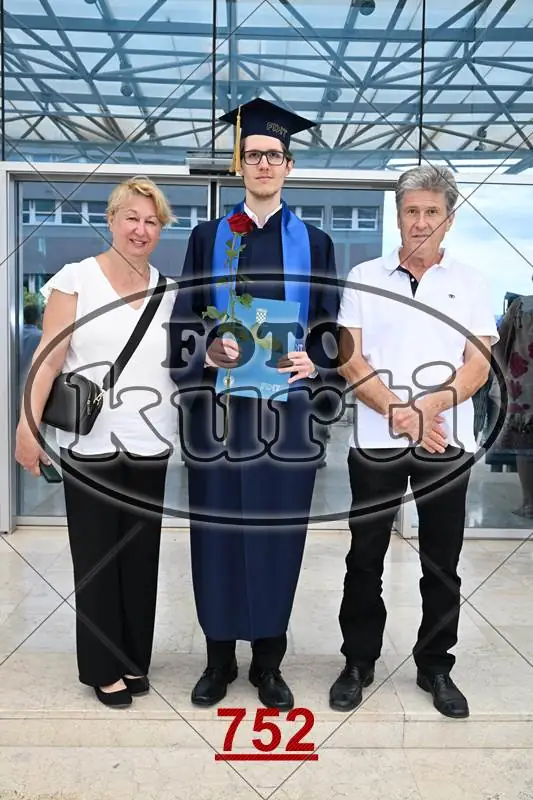 09.07. Informatika 8 - FotoKurti
