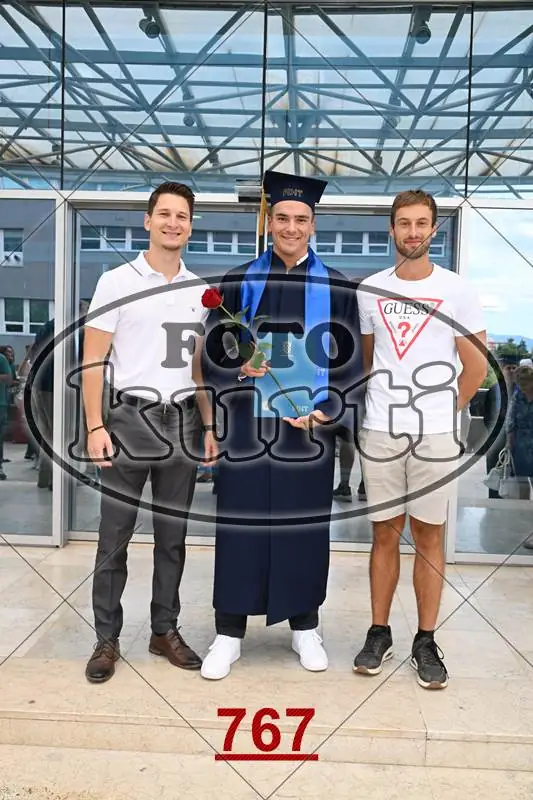 09.07. Informatika 11 - FotoKurti