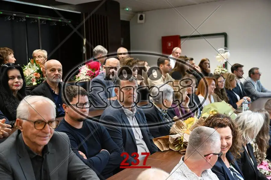 10:00h 9 - FotoKurti
