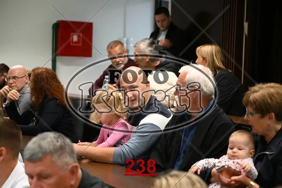 10:00h 10 - FotoKurti