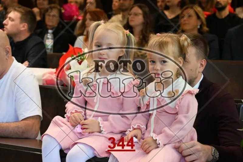 10:00h 8 - FotoKurti