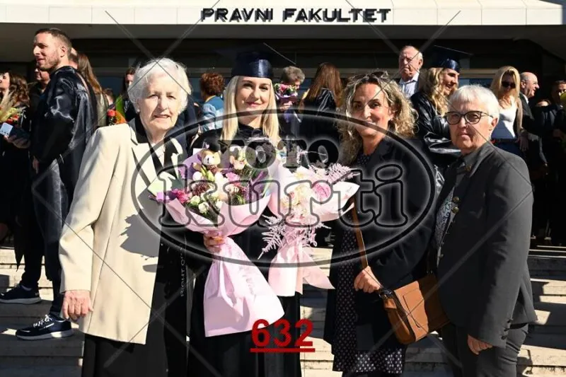 10:00h 8 - FotoKurti