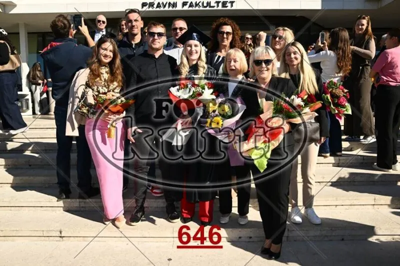 10:00h 10 - FotoKurti