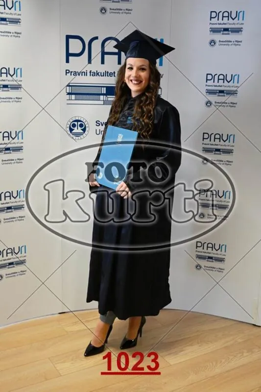 12:00h 12 - FotoKurti
