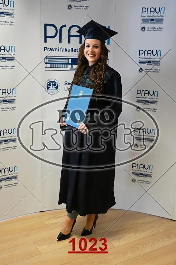12:00h 12 - FotoKurti