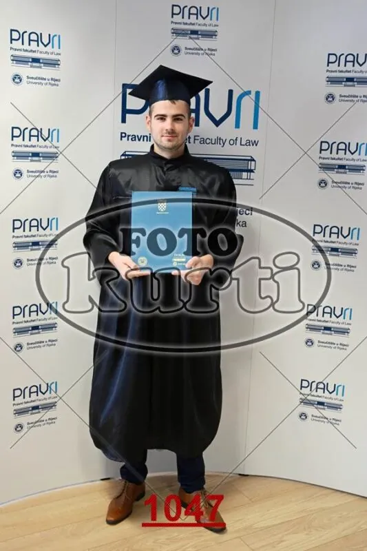 12:00h 12 - FotoKurti