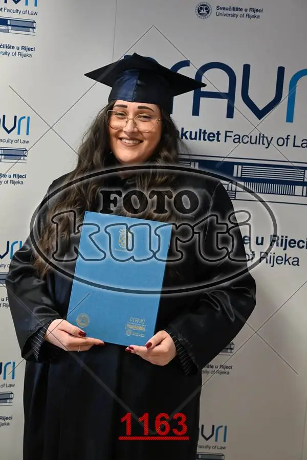12:00h 8 - FotoKurti