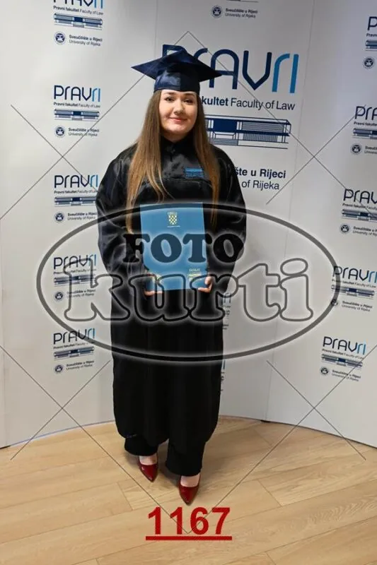 12:00h 12 - FotoKurti