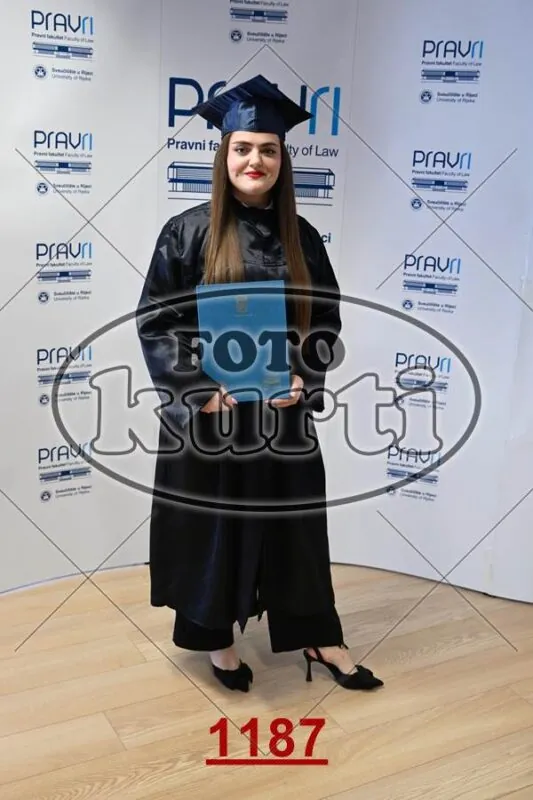 12:00h 8 - FotoKurti