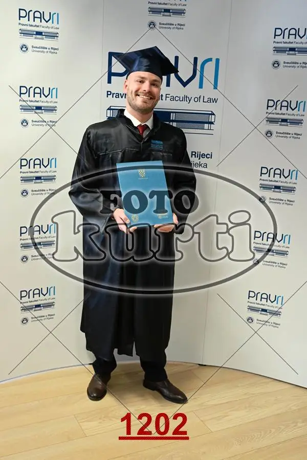 12:00h 11 - FotoKurti