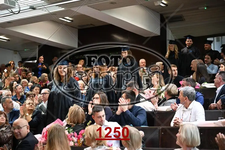 12:00h 11 - FotoKurti
