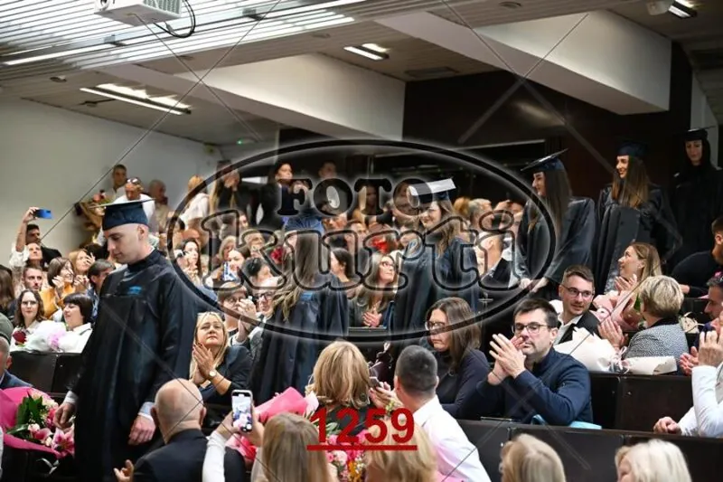 12:00h 8 - FotoKurti