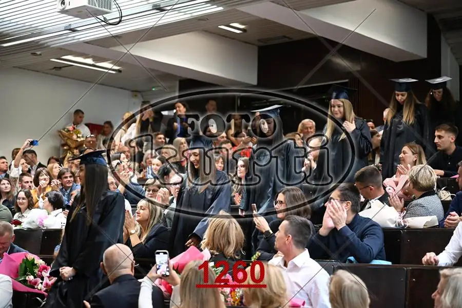 12:00h 9 - FotoKurti