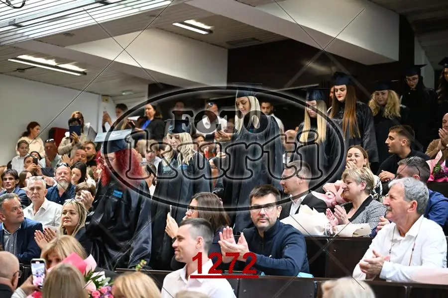 12:00h 9 - FotoKurti