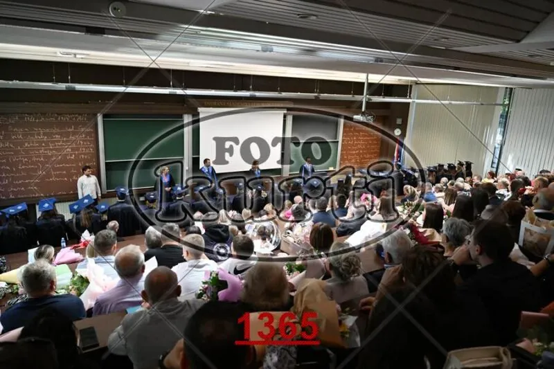 12:00h 6 - FotoKurti