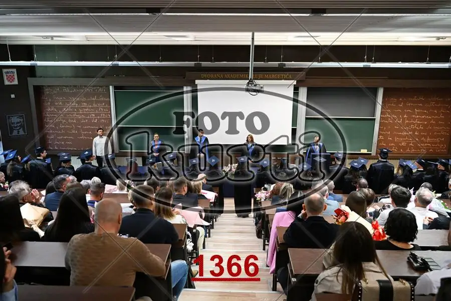 12:00h 7 - FotoKurti