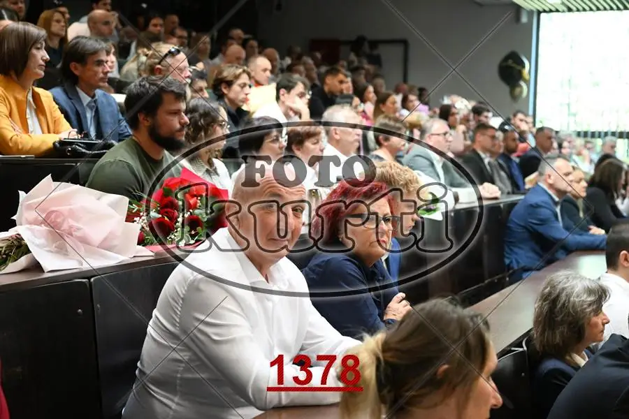 12:00h 7 - FotoKurti
