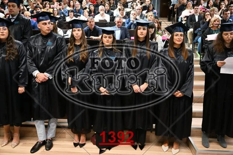 12:00h 9 - FotoKurti