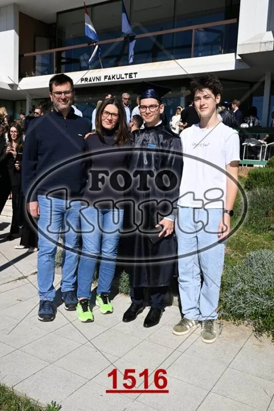 12:00h 1 - FotoKurti