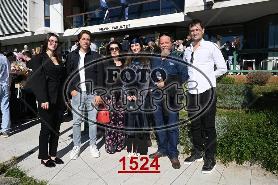 12:00h 9 - FotoKurti