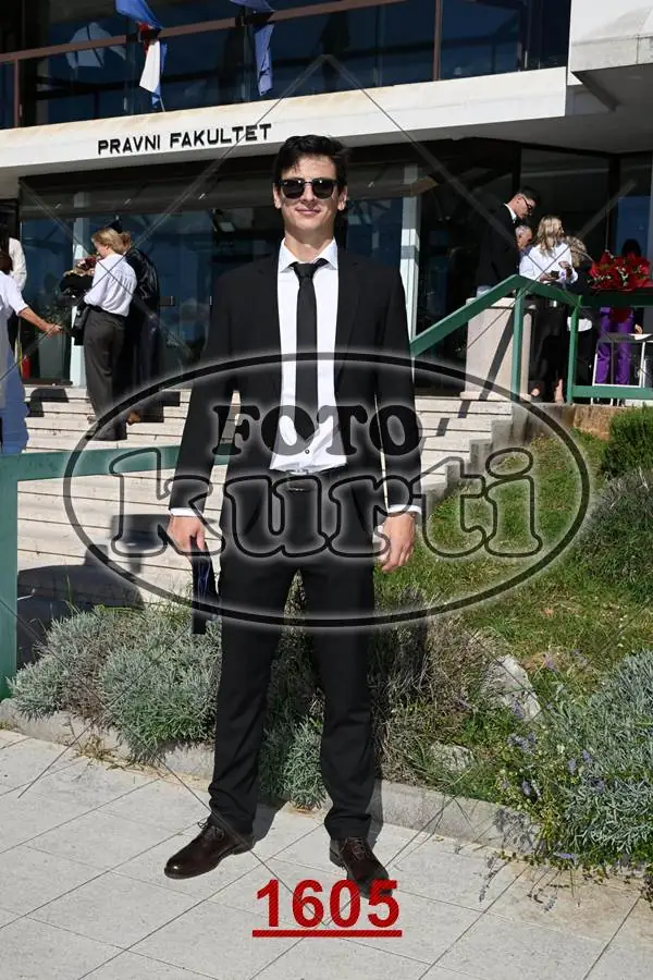 12:00h 6 - FotoKurti