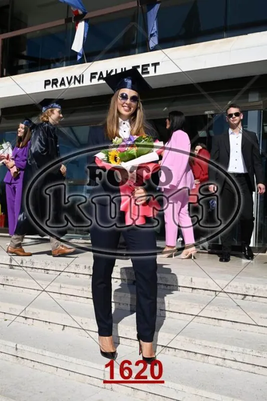 12:00h 9 - FotoKurti
