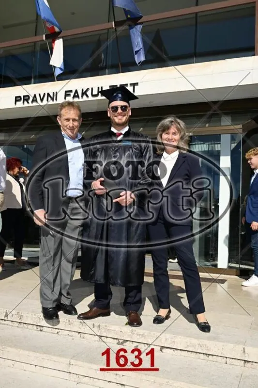 12:00h 8 - FotoKurti