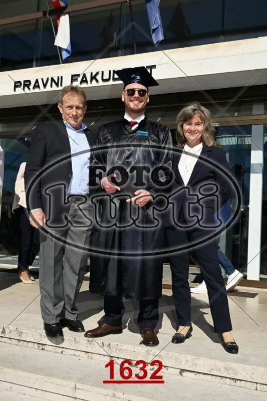 12:00h 9 - FotoKurti