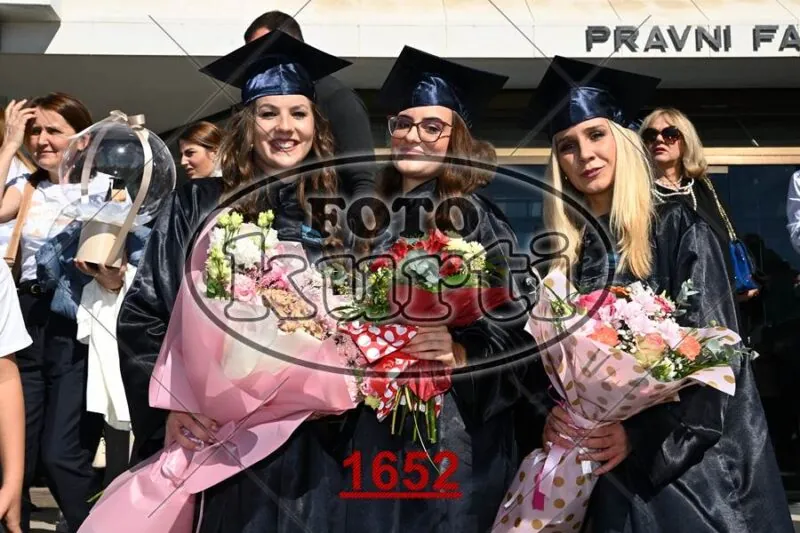 12:00h 5 - FotoKurti