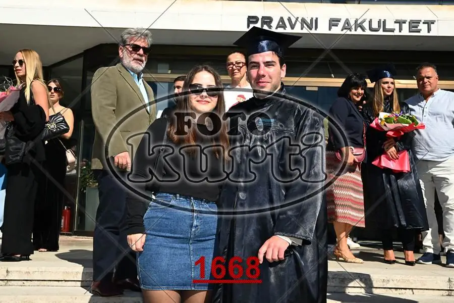 12:00h 9 - FotoKurti