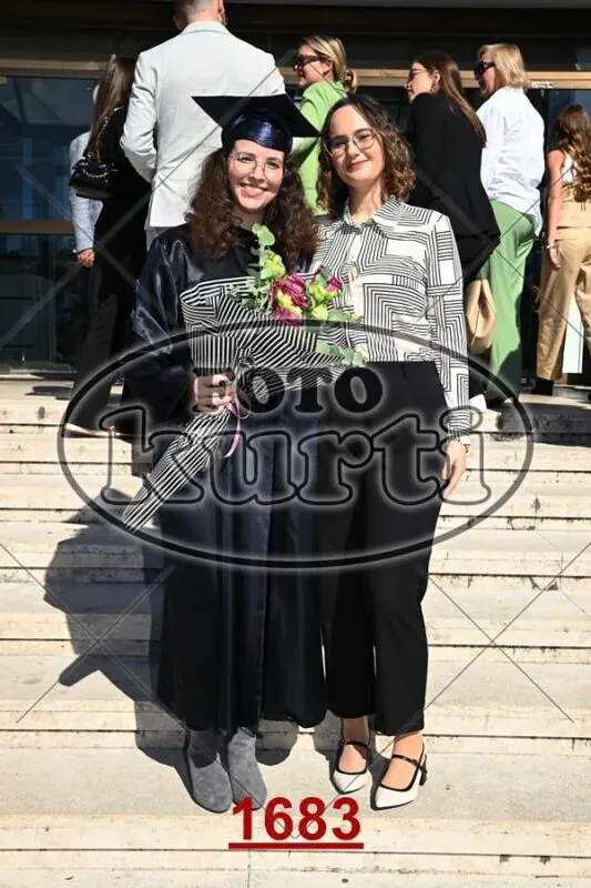 12:00h 12 - FotoKurti