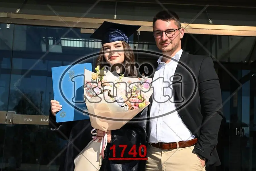 12:00h 9 - FotoKurti